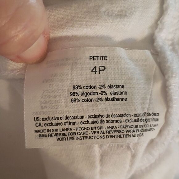 Very Nice Gloria Vanderbilt White Capris with All Around Slimming Effect Sz 4P - Picture 8 of 11